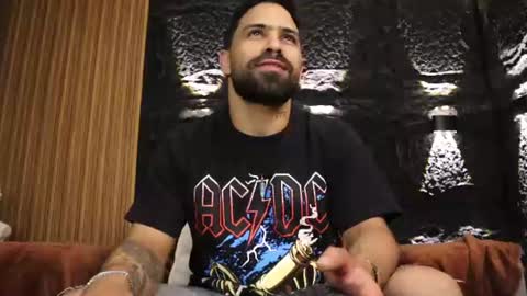 Snapshot of leo_diaz01 chatting on July 27, 12:39 am Leo Diaz online show from July 27, 12:39 am