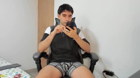 Leo Jones online show from March 12, 12:04 pm