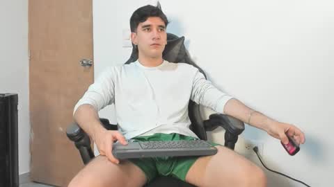 Leo Jones online show from December 23, 4:32 am