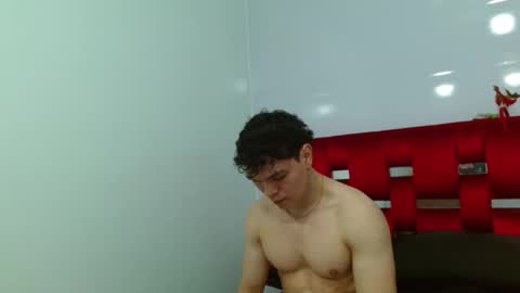 Snapshot of leo_morris chatting on January 3, 4:06 pm leo_morris online show from January 3, 4:06 pm