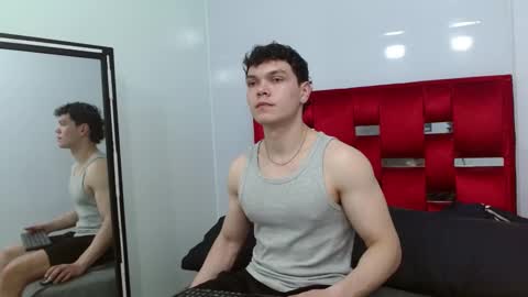 Snapshot of leo_morris chatting on January 9, 7:50 pm leo_morris online show from January 9, 7:50 pm