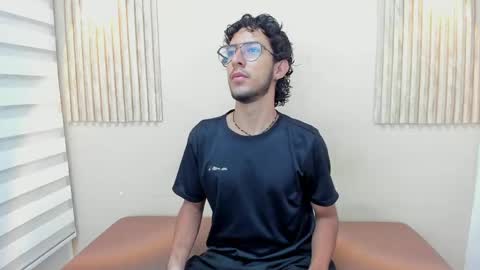 Snapshot of leo_sanz6 chatting on May 25, 12:11 pm LEO online show from May 25, 12:11 pm