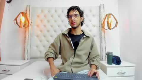 Snapshot of leo_sanz6 chatting on June 13, 12:25 pm LEO online show from June 13, 12:25 pm