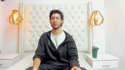 Snapshot of leo_sanz6 chatting on June 27, 12:10 pm LEO online show from June 27, 12:10 pm