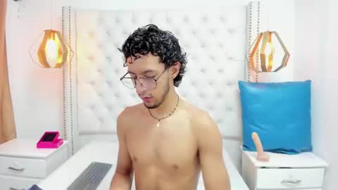 Snapshot of leo_sanz6 chatting on July 14, 12:33 pm LEO online show from July 14, 12:33 pm