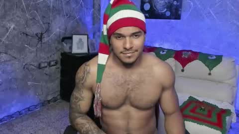 Leo independent model online show from December 20, 2:51 am