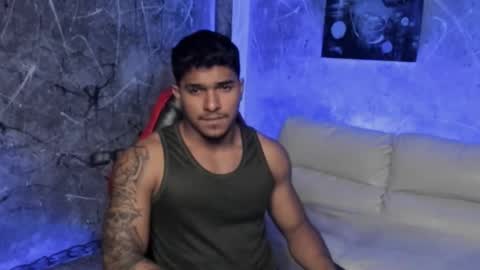 Leo independent model online show from March 9, 1:31 am