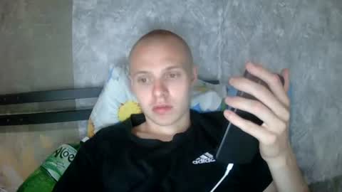 Snapshot of leo_timm chatting on July 27, 6:37 pm leo_timm online show from July 27, 6:37 pm
