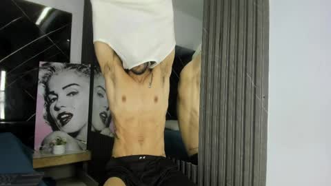 Snapshot of leo_vesper chatting on March 27, 11:43 am leo vesper online show from March 27, 11:43 am