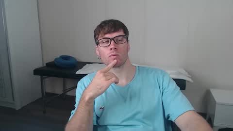 Snapshot of leoackerman chatting on October 4, 12:47 pm leoackerman online show from October 4, 12:47 pm