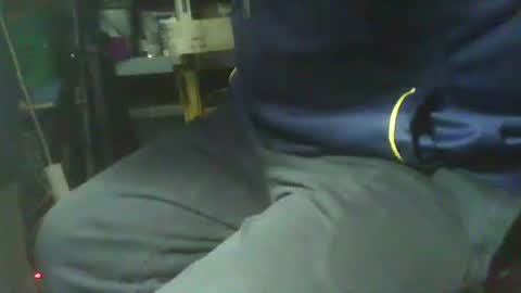 Snapshot of leobauo chatting on February 18, 10:39 pm leobauo online show from February 18, 10:39 pm