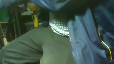 Snapshot of leobauo chatting on March 2, 12:57 am leobauo online show from March 2, 12:57 am