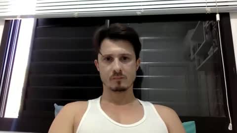 Snapshot of leomantovani chatting on September 29, 1:38 pm leomantovani online show from September 29, 1:38 pm