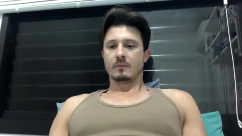 Snapshot of leomantovani chatting on October 1, 7:42 pm leomantovani online show from October 1, 7:42 pm