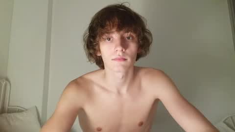 Snapshot of leon_heart666 chatting on April 16, 9:50 pm Leon online show from April 16, 9:50 pm