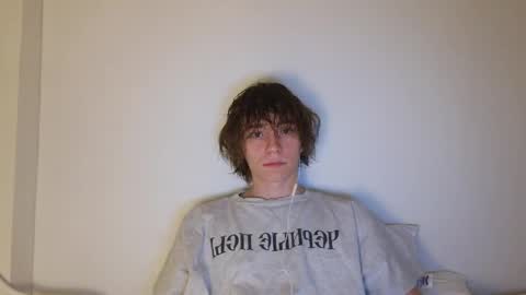 Snapshot of leon_heart666 chatting on April 19, 10:23 pm Leon online show from April 19, 10:23 pm