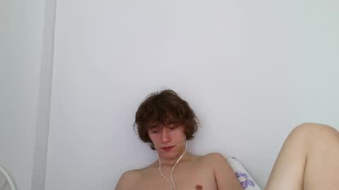 Snapshot of leon_heart666 chatting on April 25, 7:11 am Leon online show from April 25, 7:11 am