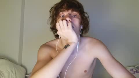 Snapshot of leon_heart666 chatting on April 26, 9:01 pm Leon online show from April 26, 9:01 pm