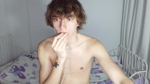 Snapshot of leon_heart666 chatting on May 7, 9:53 pm Leon online show from May 7, 9:53 pm