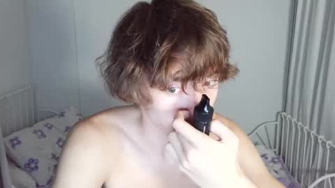 Snapshot of leon_heart666 chatting on May 8, 10:04 pm Leon online show from May 8, 10:04 pm