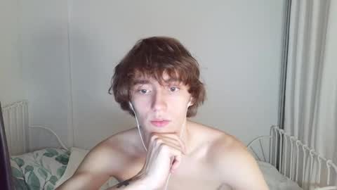 Snapshot of leon_heart666 chatting on May 11, 4:04 pm Leon online show from May 11, 4:04 pm