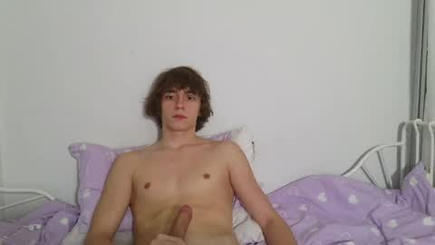 Snapshot of leon_heart666 chatting on June 3, 8:25 pm Leon online show from June 3, 8:25 pm