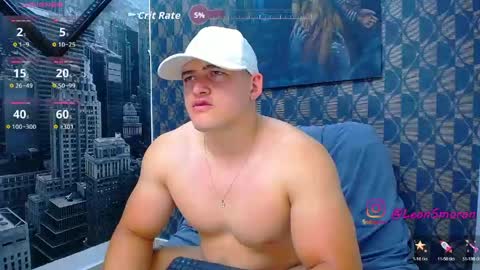 Snapshot of leon_ssmoron chatting on May 18, 4:18 am Leon Smoron online show from May 18, 4:18 am