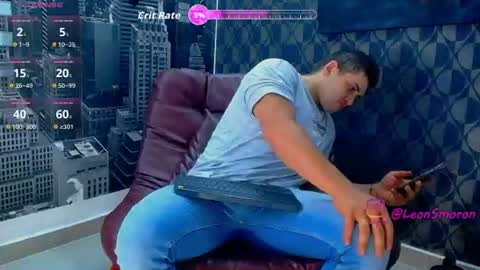 Leon Smoron online show from August 2, 12:53 am