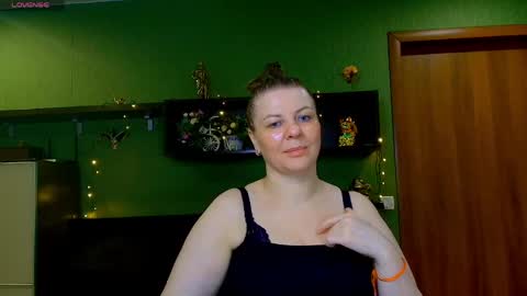 Leona tracie online show from April 4, 11:08 am