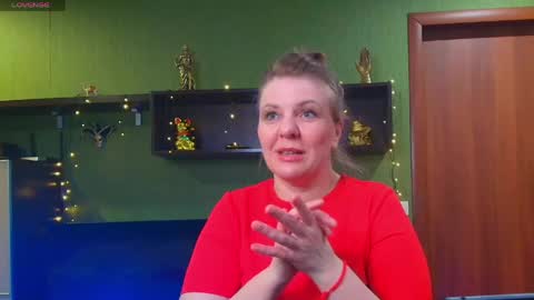 Leona tracie online show from May 1, 10:58 pm