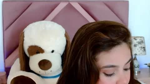 LUCY online show from July 29, 8:29 pm
