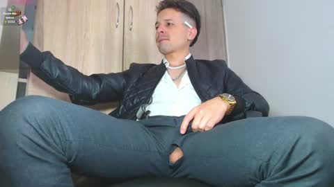 Snapshot of leonal_oconer chatting on July 10, 5:26 pm iam leonal online show from July 10, 5:26 pm
