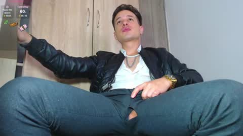 Snapshot of leonal_oconer chatting on July 17, 4:45 pm iam leonal online show from July 17, 4:45 pm