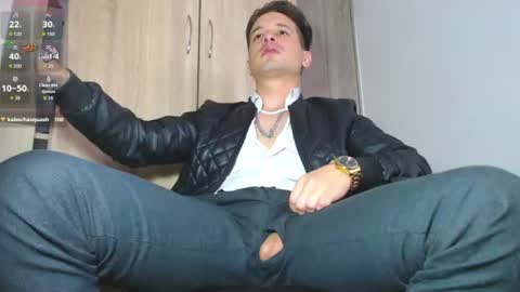 Snapshot of leonal_oconer chatting on July 22, 5:38 pm iam leonal online show from July 22, 5:38 pm