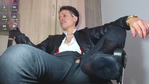 Snapshot of leonal_oconer chatting on July 25, 5:54 pm iam leonal online show from July 25, 5:54 pm