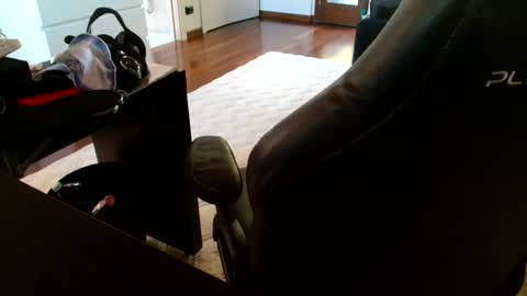 Snapshot of leone44 chatting on July 3, 7:53 pm angel e sonia online show from July 3, 7:53 pm