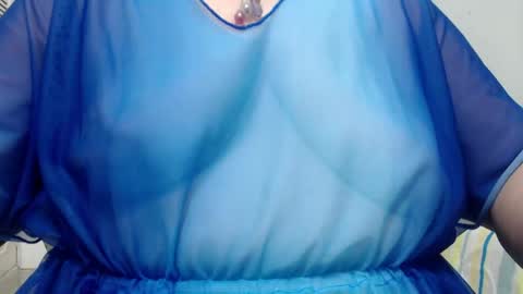 Snapshot of leonela_69 chatting on May 16, 12:51 am leonela online show from May 16, 12:51 am