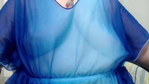 Snapshot of leonela_69 chatting on May 16, 1:02 am leonela online show from May 16, 1:02 am