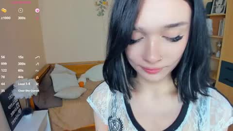 Alice online show from May 2, 8:03 pm