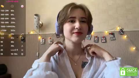 Snapshot of leoniaproa chatting on July 17, 1:51 pm Kate online show from July 17, 1:51 pm