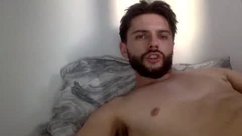 Snapshot of leonjmeab chatting on September 15, 6:02 am leonjmeab online show from September 15, 6:02 am