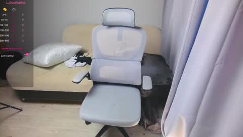 leonkissboy online show from March 12, 12:22 pm