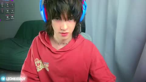 leonkissboy online show from June 25, 2:54 pm