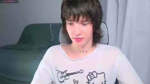 leonkissboy online show from July 8, 2:38 am