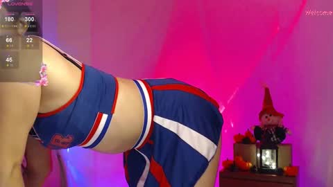 Snapshot of leonora_luxry_ chatting on October 5, 10:29 pm My name is Leonora  Pleasures to see you  Follow me here and instagram  online show from October 5, 10:29 pm