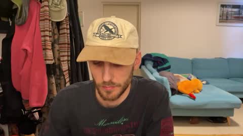 Leon online show from February 2, 3:00 pm