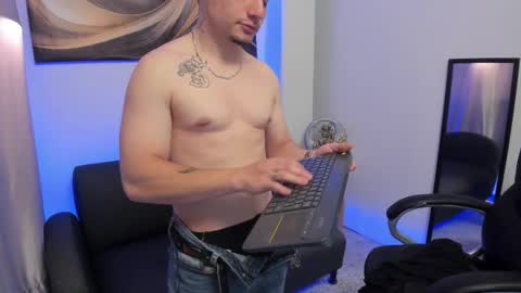 Leo  online show from February 14, 4:42 am