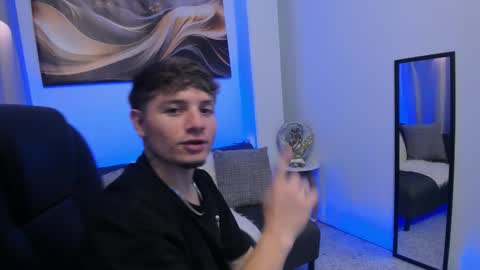 Leo  online show from March 4, 3:56 am