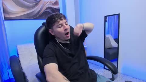 Leo  online show from March 10, 4:06 am