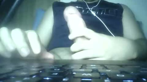leoonel_95 online show from May 31, 5:37 am